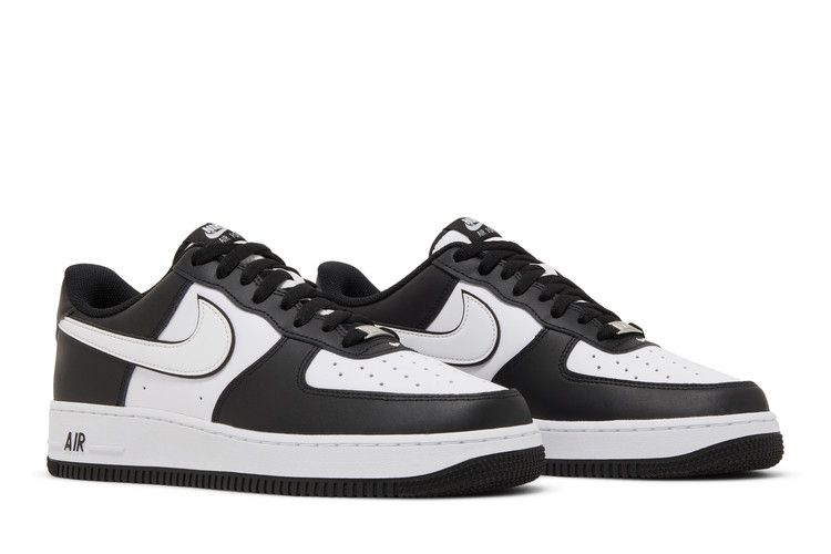 Nike Air Force 1 Low &