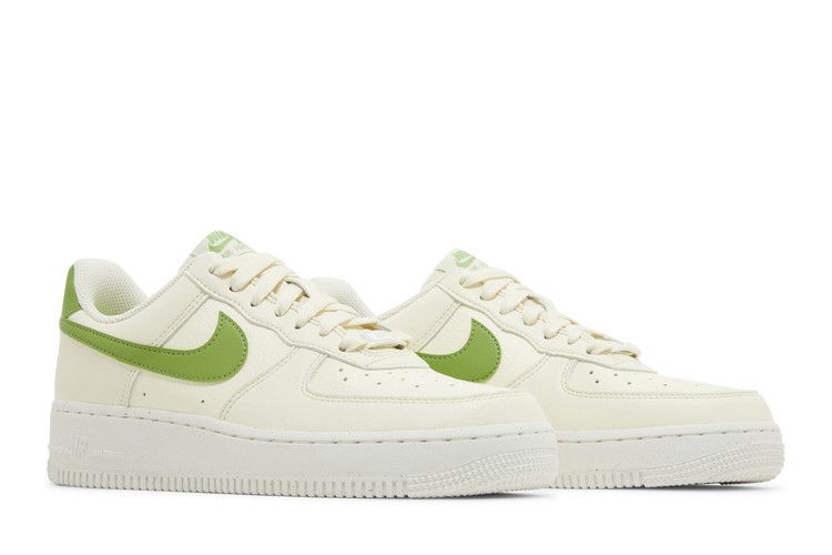 Nike Air Force 1 Low &