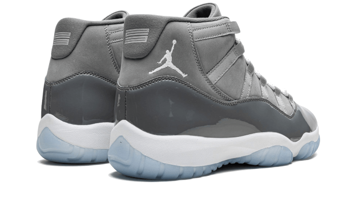 air-jordan-11-retro-cool-grey-2021-raven-sneakers