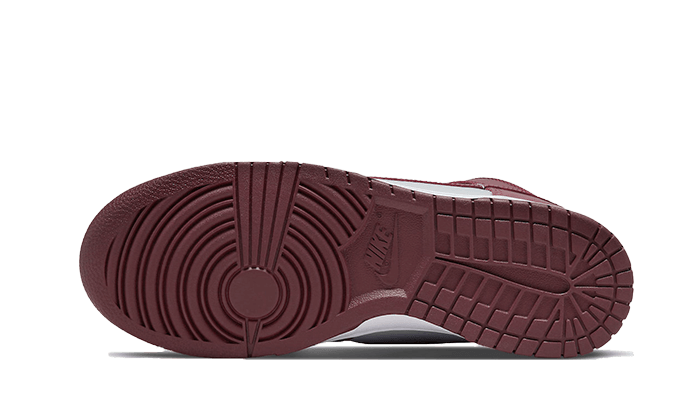 dunk-high-dark-beetroot-raven-sneakers