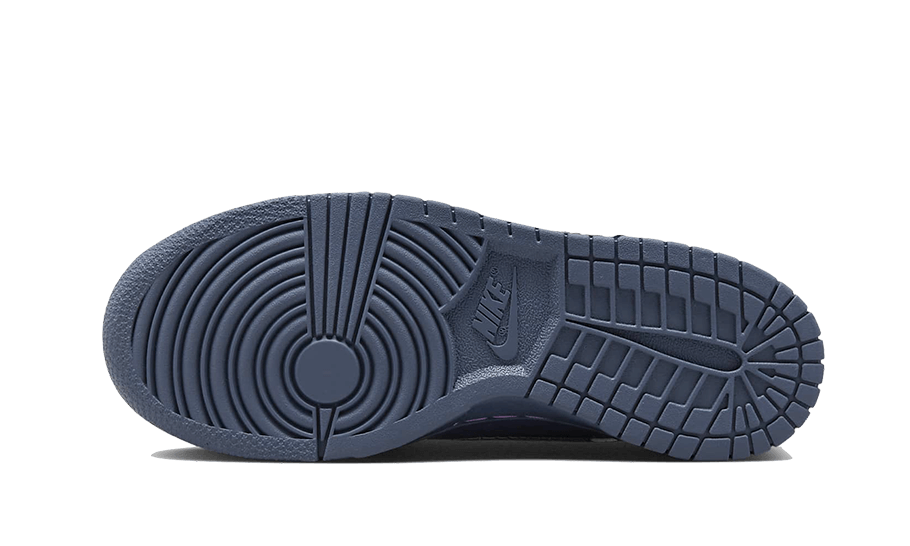 dunk-low-halloween-i-am-fearless-raven-sneakers