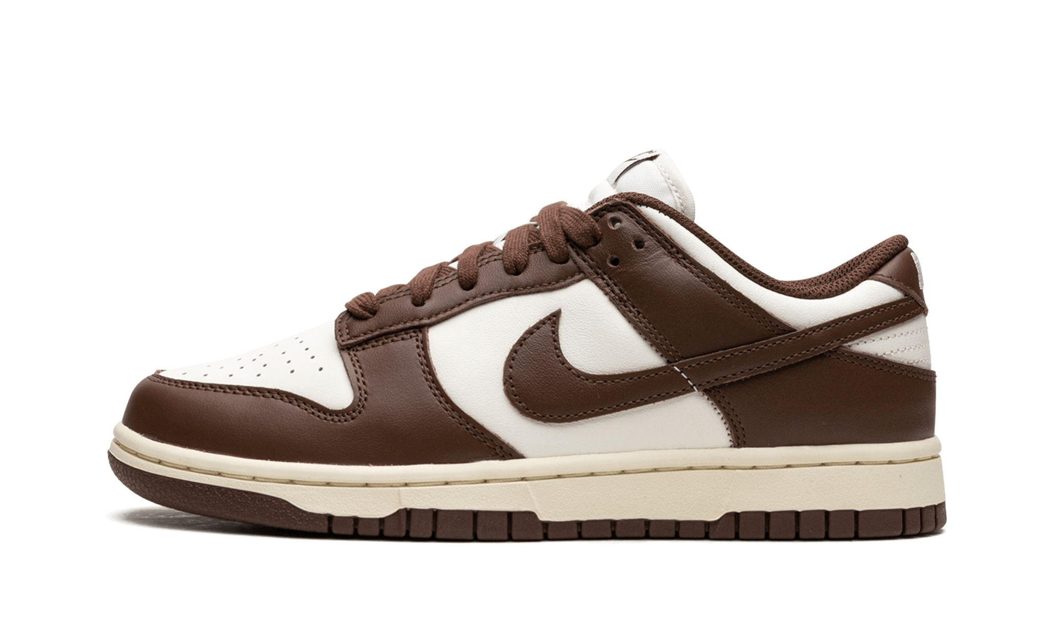 dunk-low-cacao-wow-raven-sneakers
