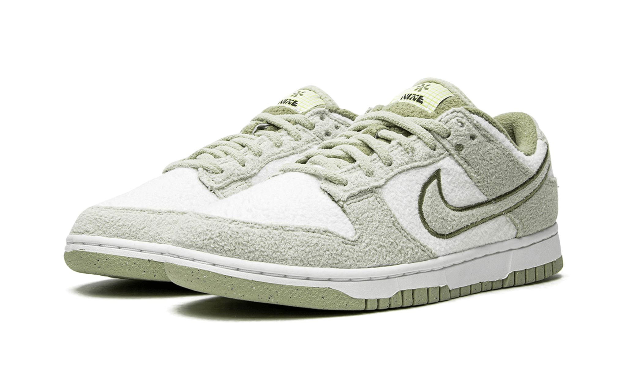 dunk-low-se-fleece-green-raven-sneakers