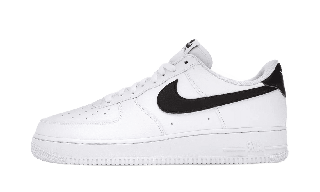 Nike Air Force 1 Low &