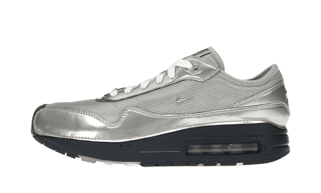 Nike Air Max 1 &