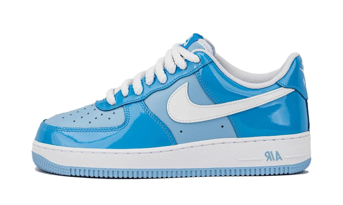 Nike Air Force 1 Low &