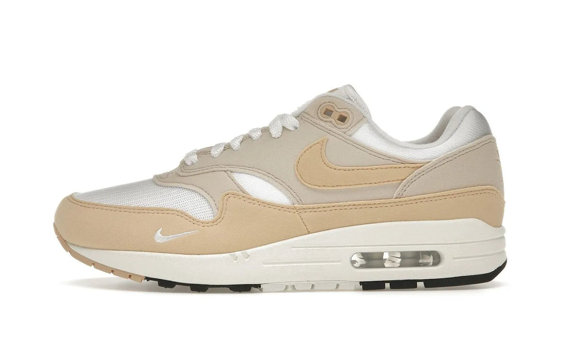 Nike Air Max 1 &