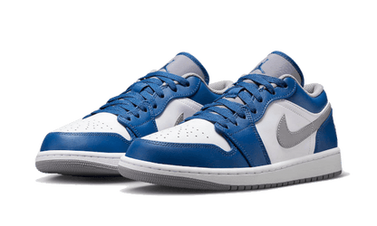 air-jordan-1-low-true-blue-raven-sneakers