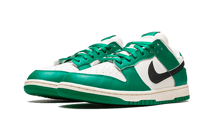 dunk-low-se-lottery-green-pale-ivory-raven-sneakers