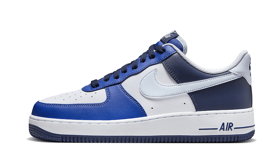 Nike Air Force 1 Low &