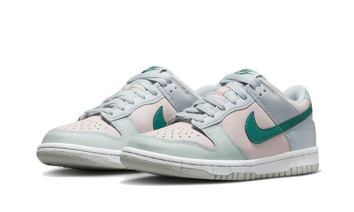 dunk-low-mineral-teal-raven-sneakers