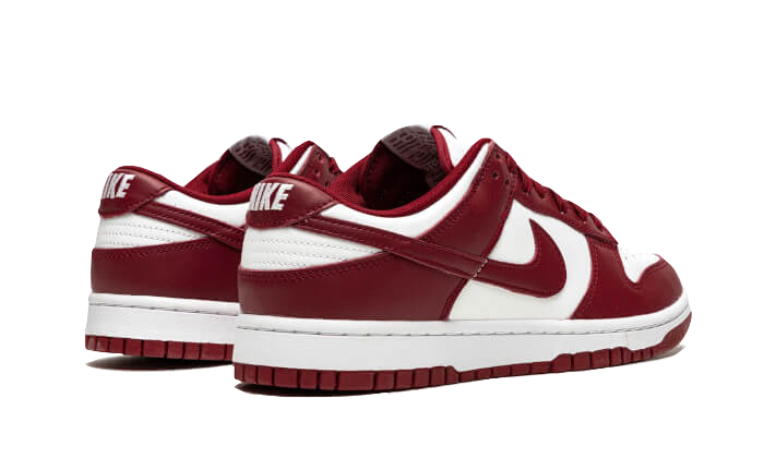 dunk-low-team-red-raven-sneakers