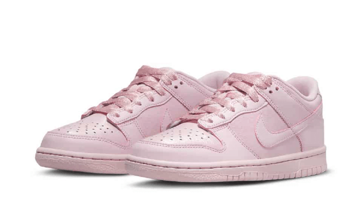 dunk-low-se-prism-pink-raven-sneakers