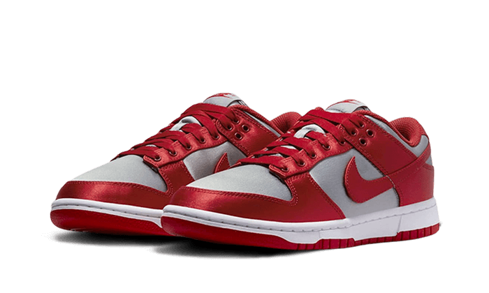 dunk-low-unlv-satin-raven-sneakers