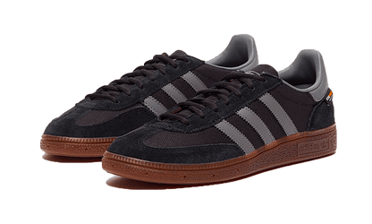 handball-spezial-core-black-grey-four-gum-raven-sneakers
