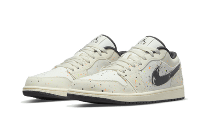 air-jordan-1-low-se-brushstroke-raven-sneakers