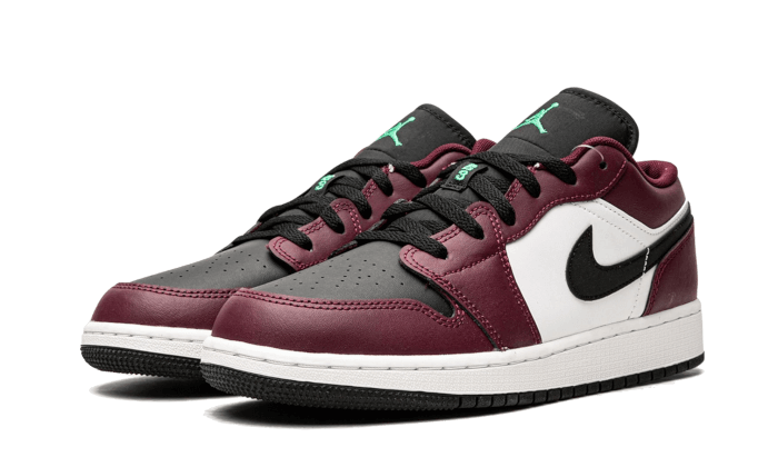 air-jordan-1-low-se-dark-beetroot-black-roma-green-raven-sneakers