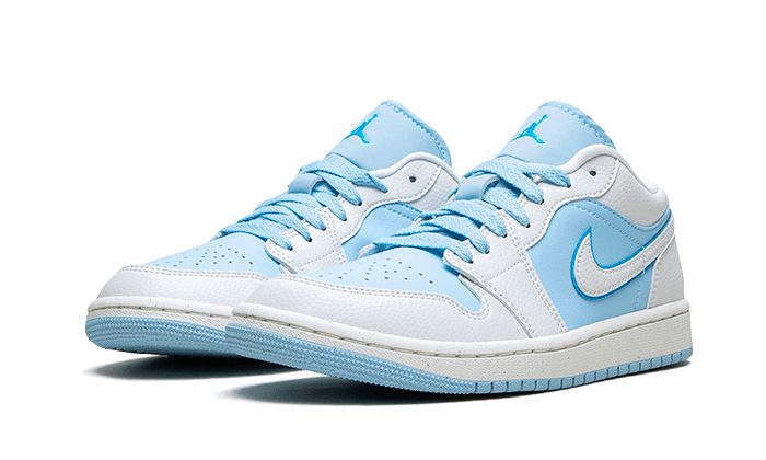 air-jordan-1-low-se-reverse-ice-blue-raven-sneakers