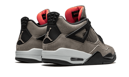 air-jordan-4-taupe-haze-raven-sneakers