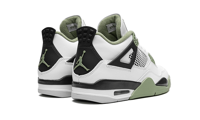 air-jordan-4-seafoam-raven-sneakers