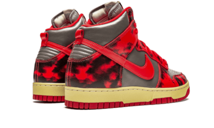 dunk-high-1985-red-acid-wash-raven-sneakers