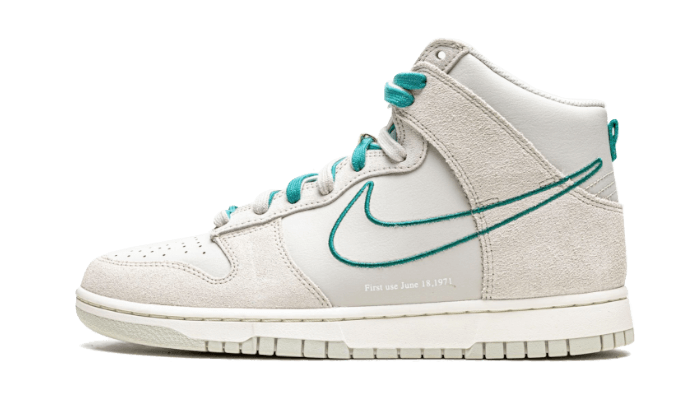 dunk-high-first-use-light-bone-green-noise-raven-sneakers