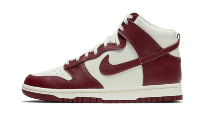 dunk-high-sail-team-red-raven-sneakers