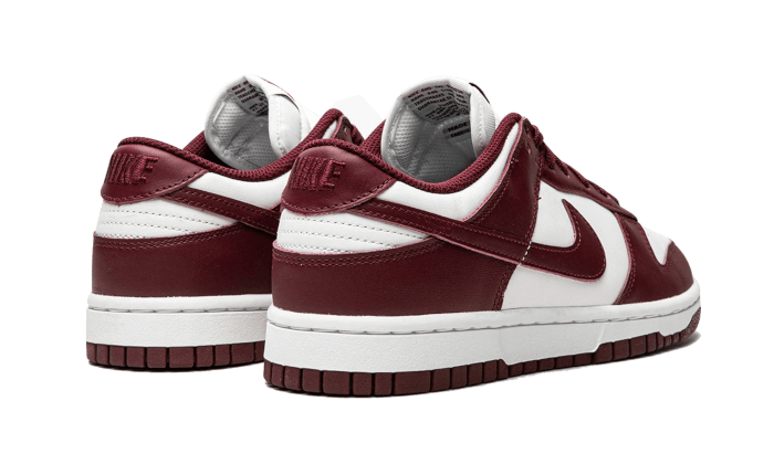 dunk-low-bordeaux-raven-sneakers