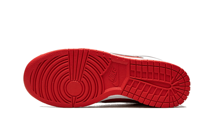 dunk-low-championship-red-raven-sneakers