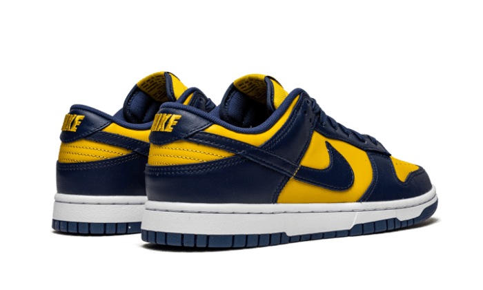 dunk-low-michigan-raven-sneakers