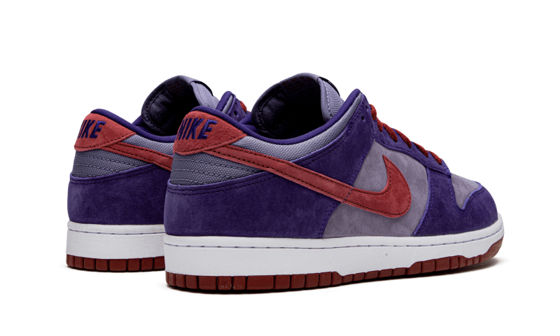 dunk-low-plum-raven-sneakers