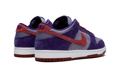 dunk-low-plum-raven-sneakers