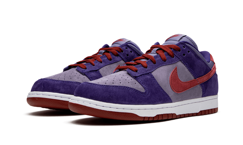 dunk-low-plum-raven-sneakers