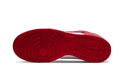 dunk-low-university-red-raven-sneakers