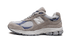 2002r-gore-tex-light-grey-raven-sneakers