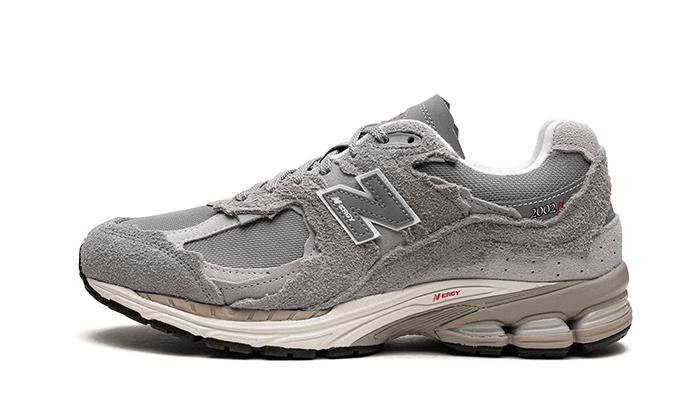 2002r-protection-pack-grey-raven-sneakers