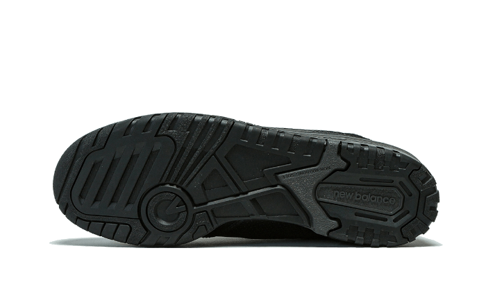 550-triple-black-raven-sneakers