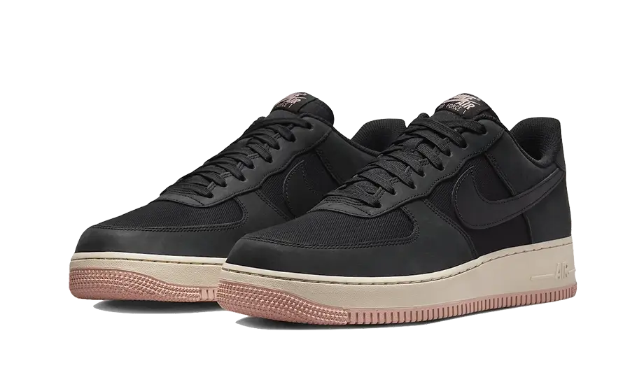 Nike Air Force 1 Low &