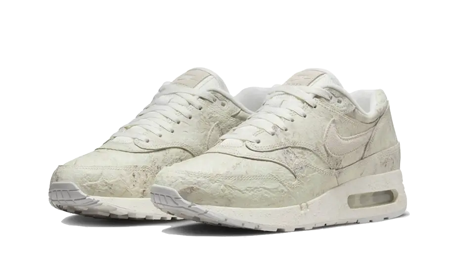 Nike Air Max 1 &