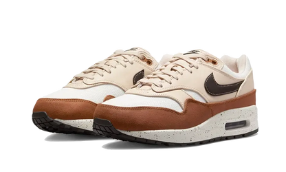 Nike Air Max 1 &