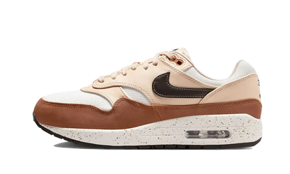 Nike Air Max 1 &