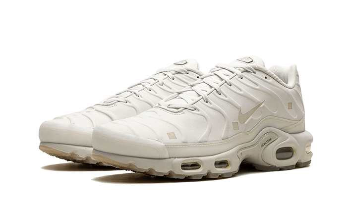 air-max-plus-a-cold-wall-platinum-tint-raven-sneakers