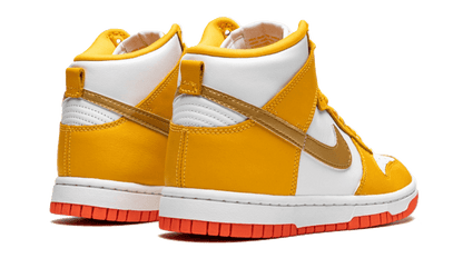 dunk-high-university-gold-raven-sneakers