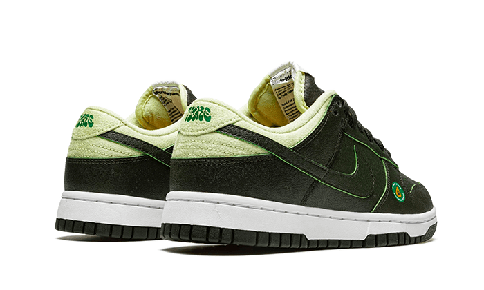 dunk-low-avocado-raven-sneakers