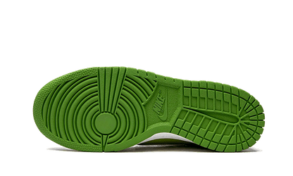 dunk-low-chlorophyll-raven-sneakers