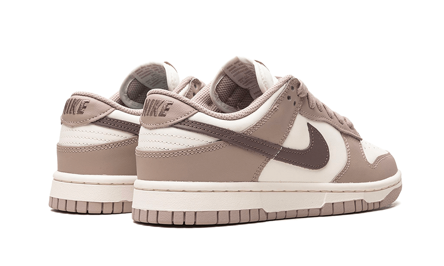 dunk-low-diffused-taupe-raven-sneakers