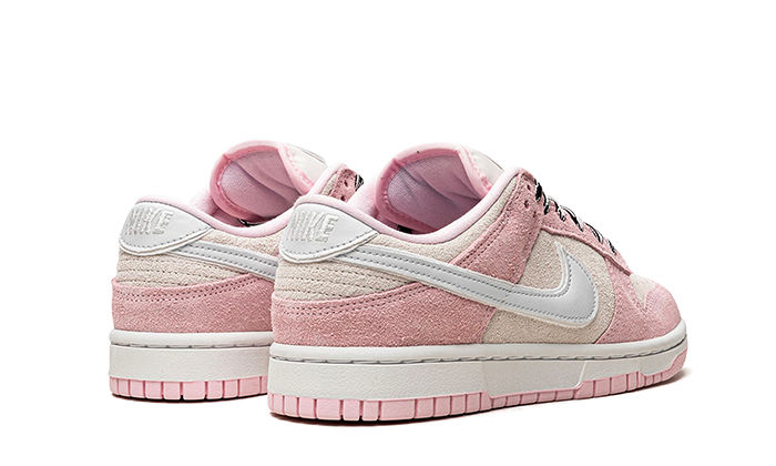 dunk-low-lx-pink-foam-raven-sneakers