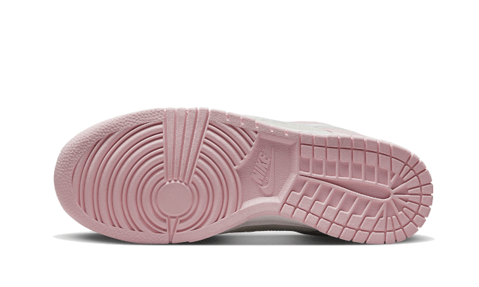 dunk-low-lx-pink-foam-raven-sneakers