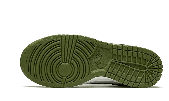 dunk-low-medium-olive-raven-sneakers