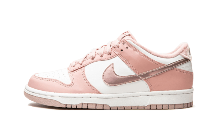 dunk-low-pink-velvet-raven-sneakers